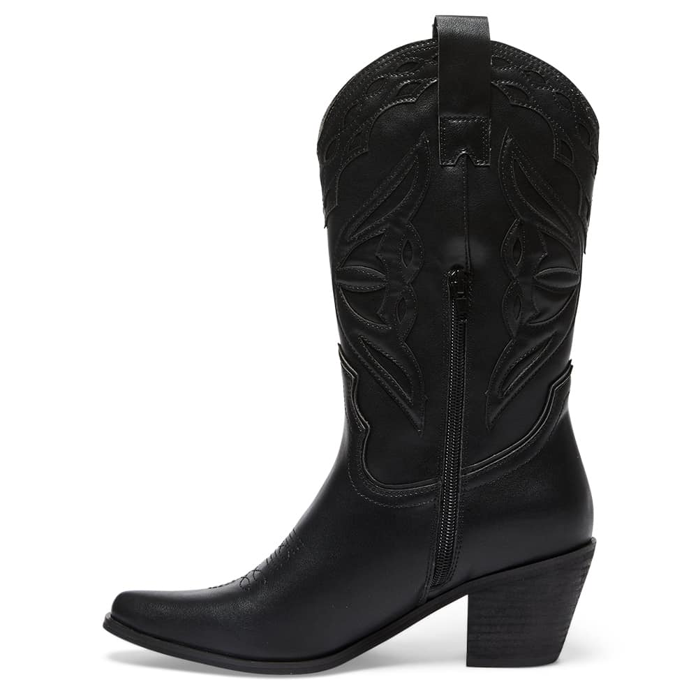 Rodeo Boot in Black On Black
