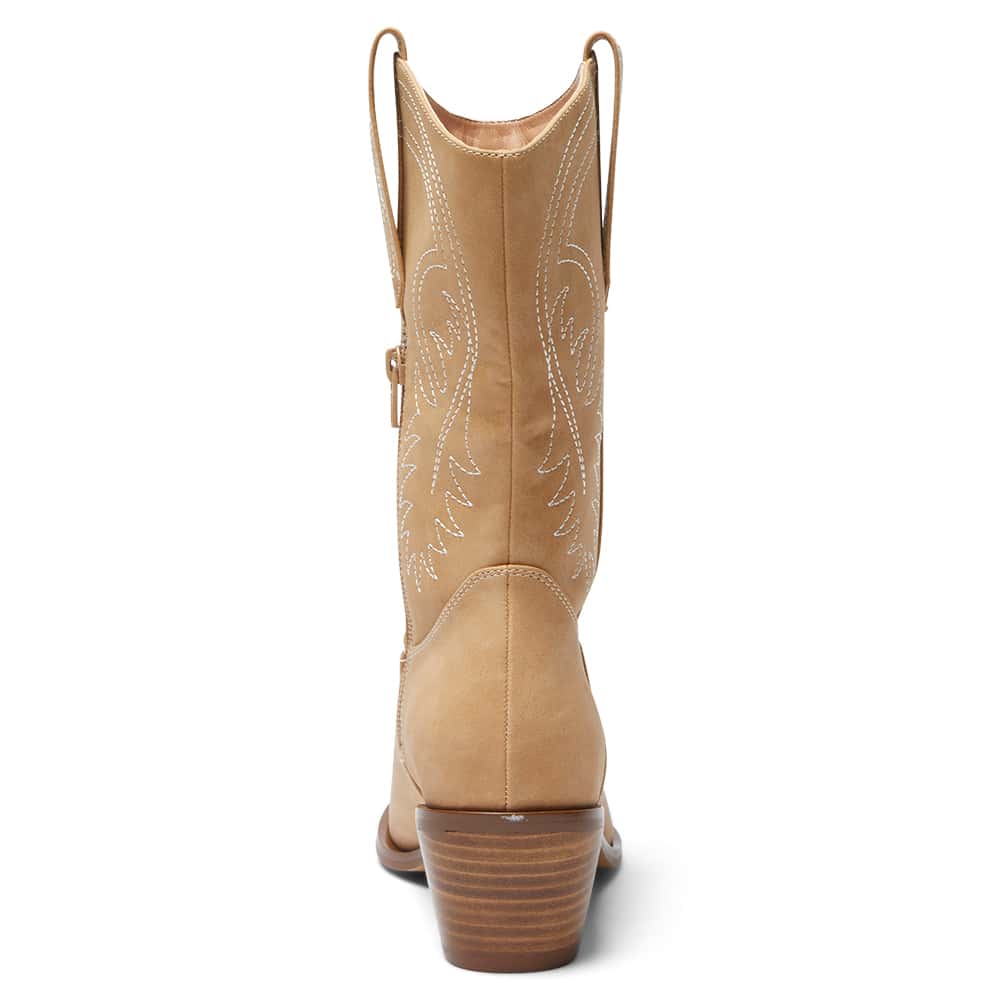 Saloon Boot in Camel Micro