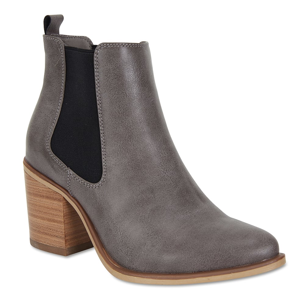 Salute Boot in Taupe Smooth