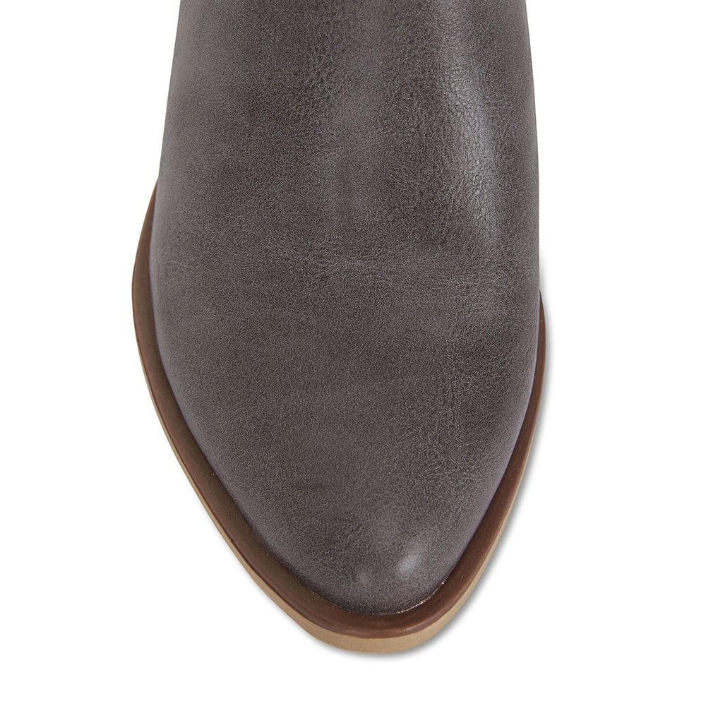 Salute Boot in Taupe Smooth