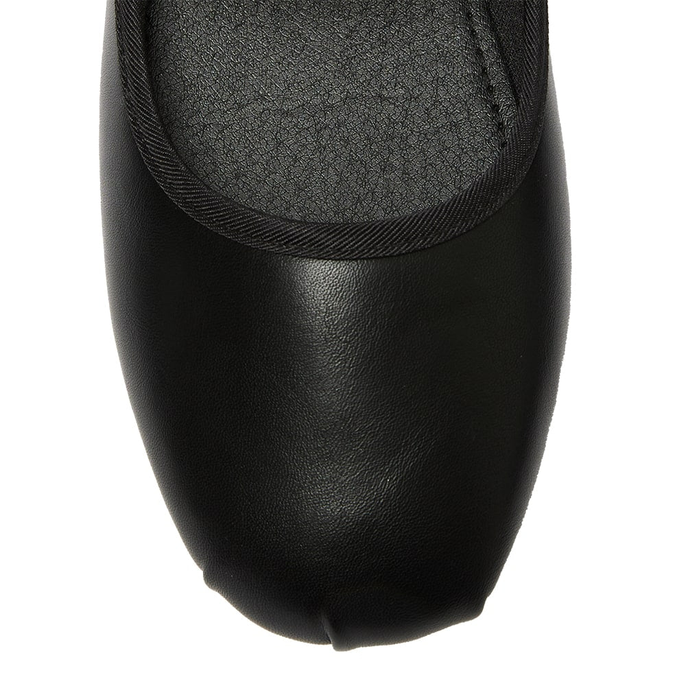 Selma Ballet Flat in Black Smooth