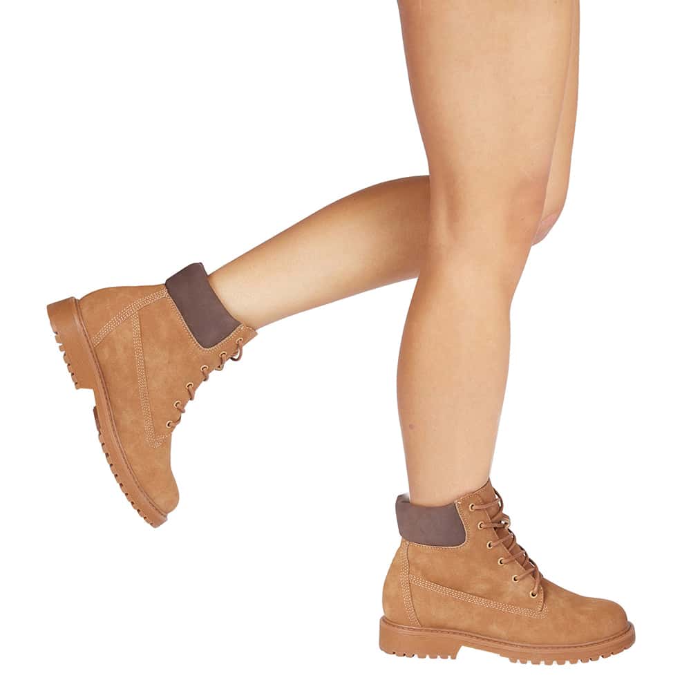 Sergeant Boot in Tan Smooth