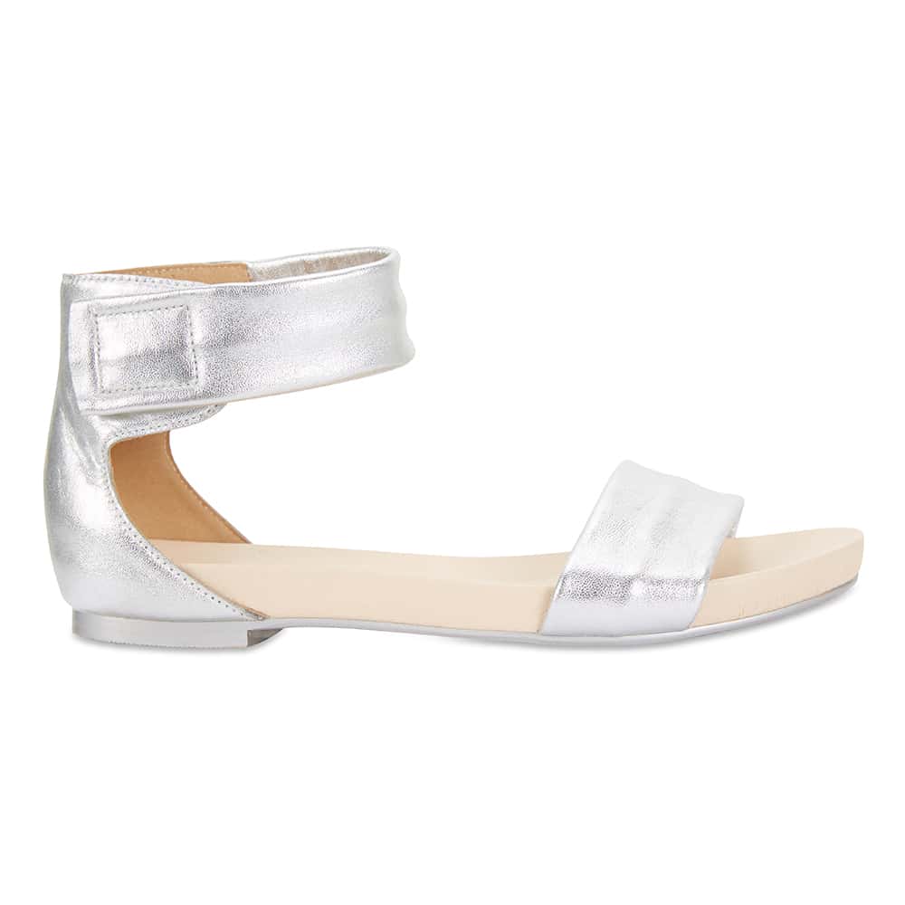 Shay Sandal in Silver Metallic Leather