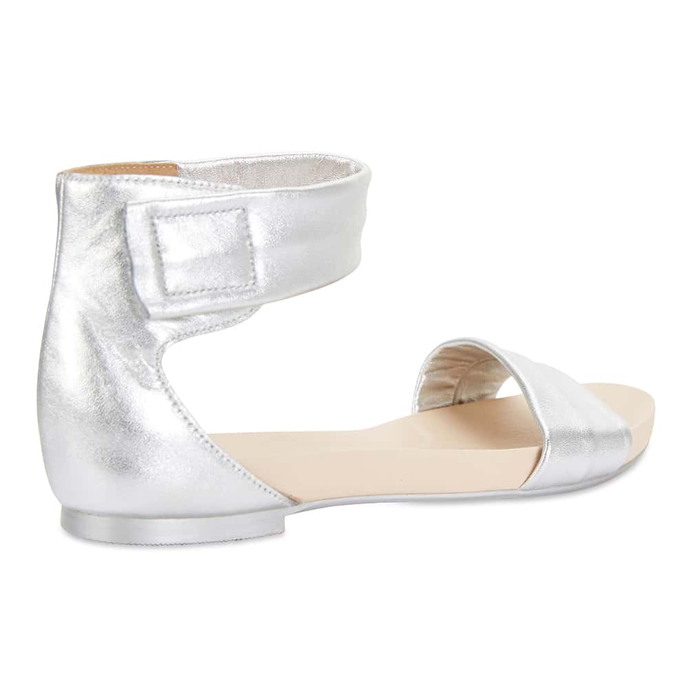 Shay Sandal in Silver Metallic Leather