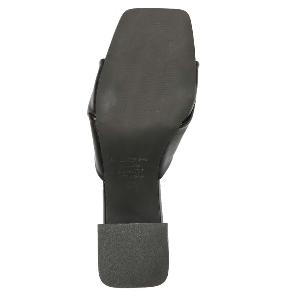 Skye Heel in Black Smooth