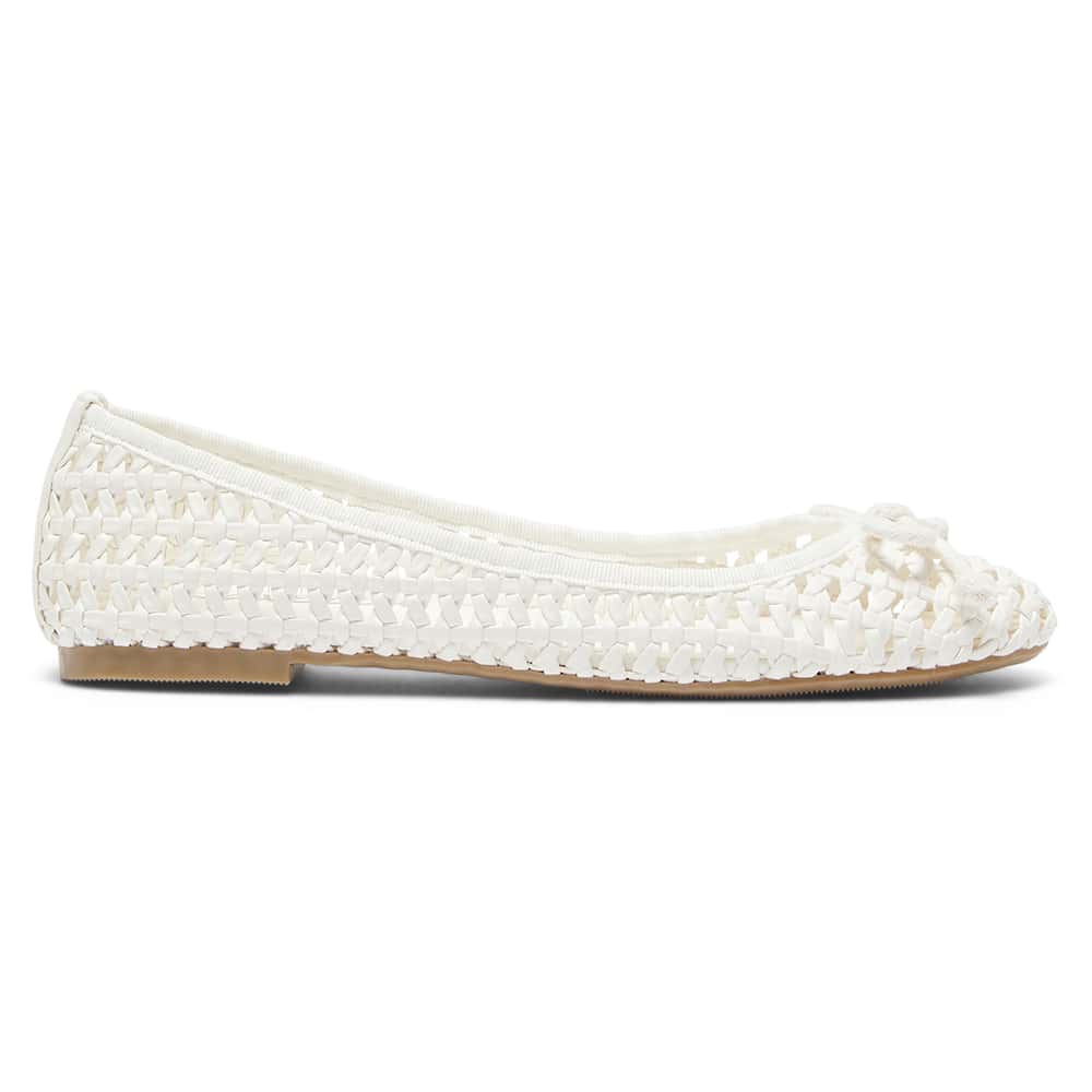 Sloane Flat in Bone Weave