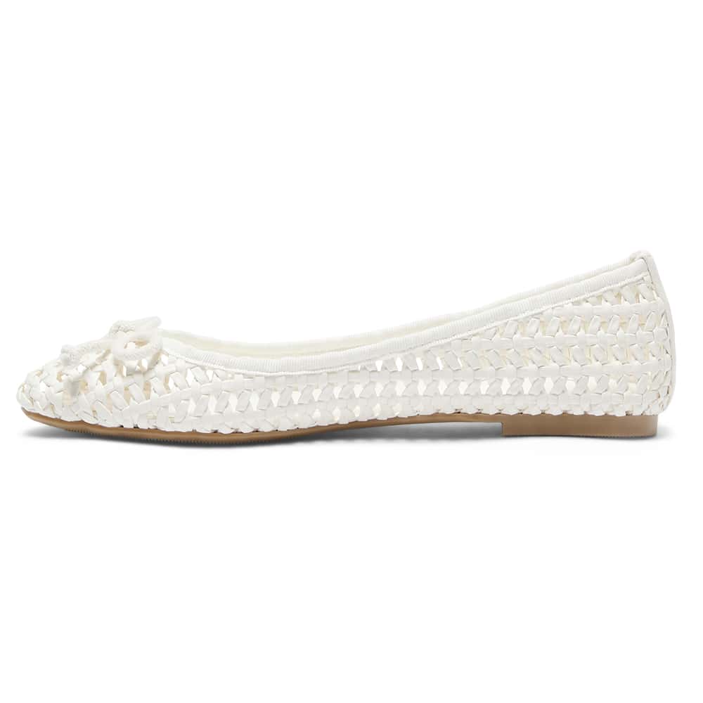 Sloane Flat in Bone Weave
