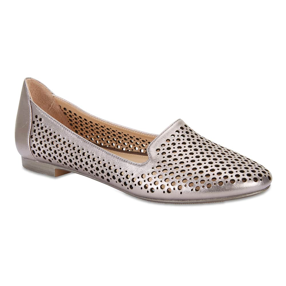 Sloane Flat in Gunmetal Leather