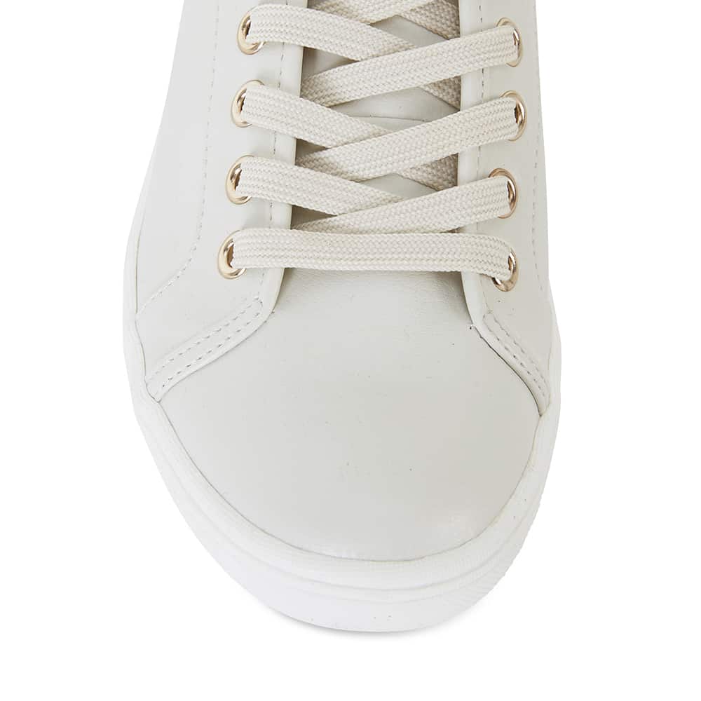 Street Sneaker in White