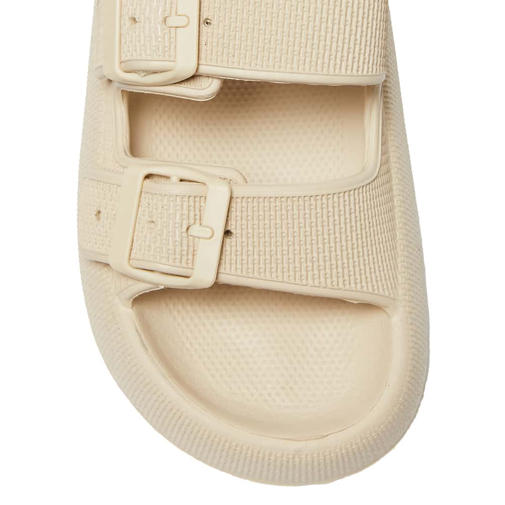 Sunny Slide in Taupe Smooth