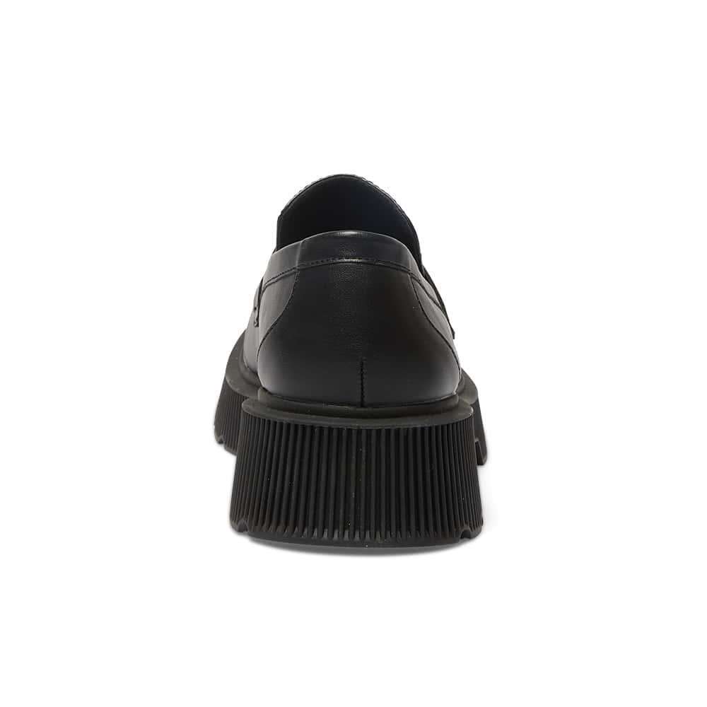 Tag Loafer in Black Smooth