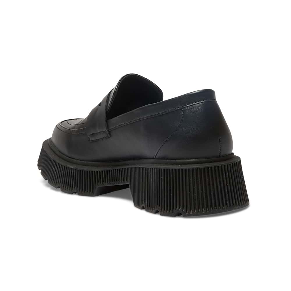 Tag Loafer in Black Smooth