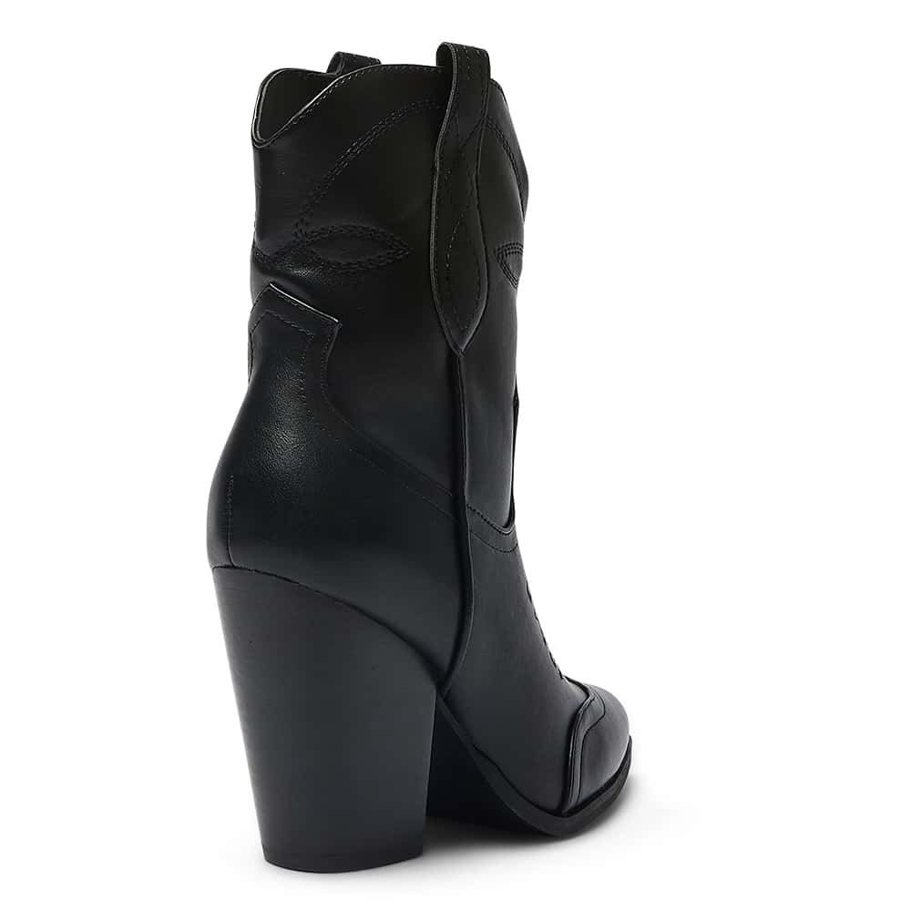Tammy Boot in Black Smooth
