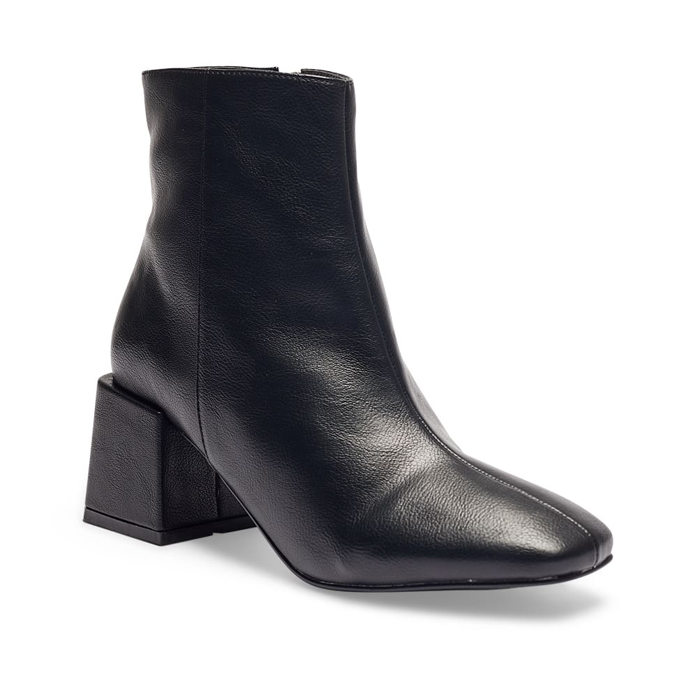 Taxi Boot in Black Smooth