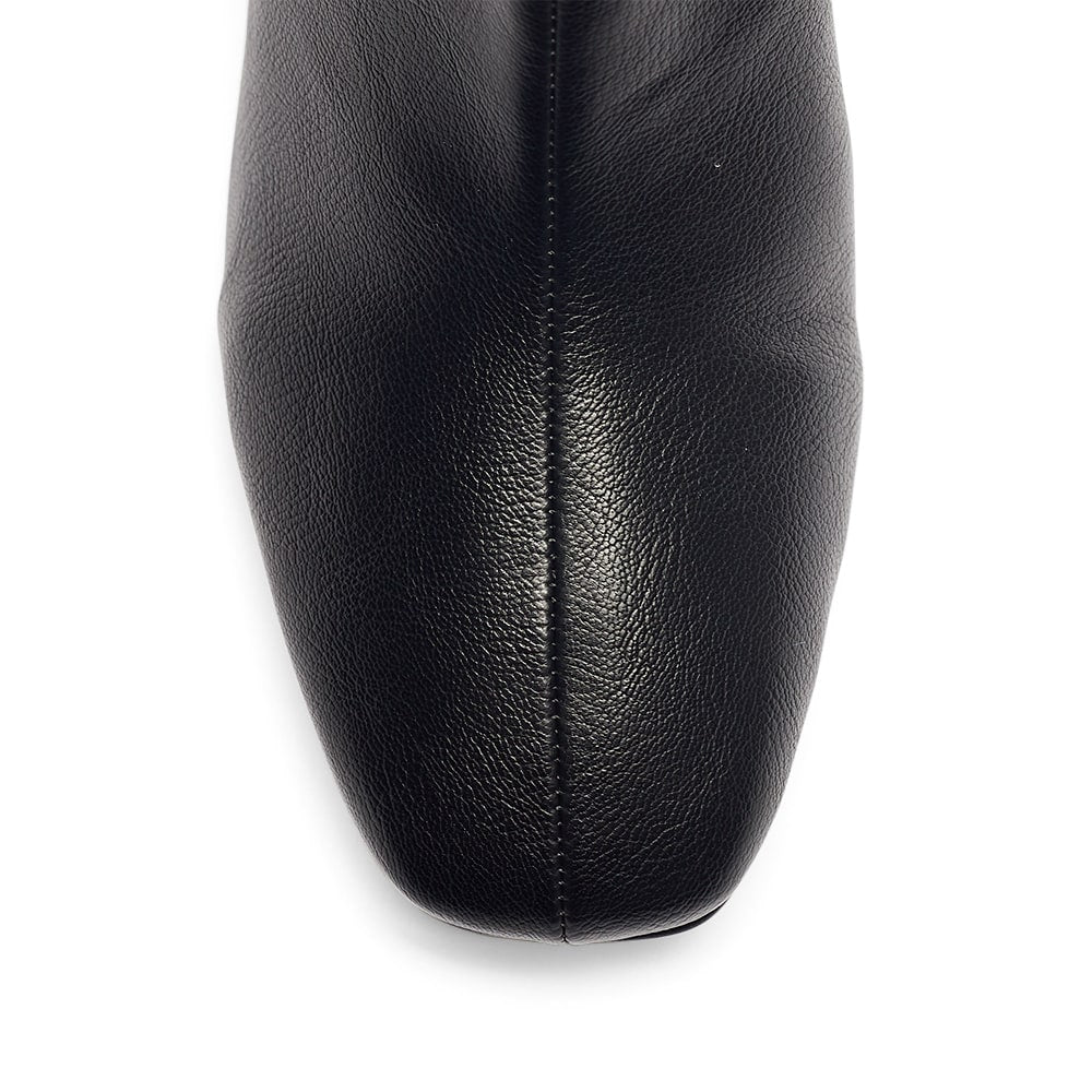 Taxi Boot in Black Smooth