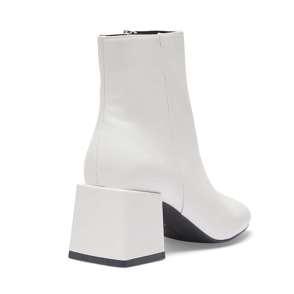 Taxi Boot in White Smooth