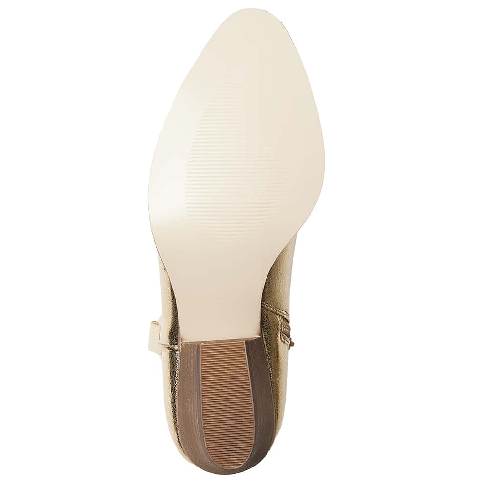 Texas Boot in Soft Gold