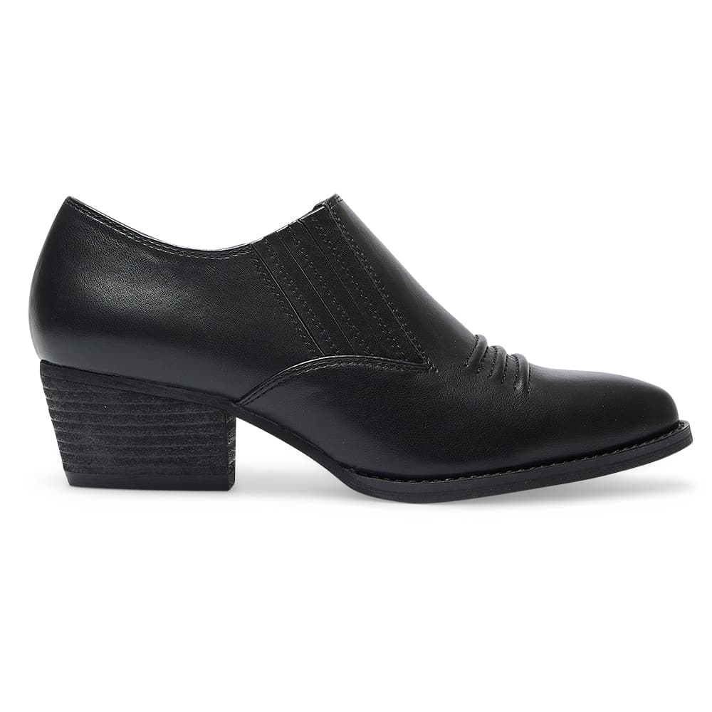 Trick Boot in Black Smooth