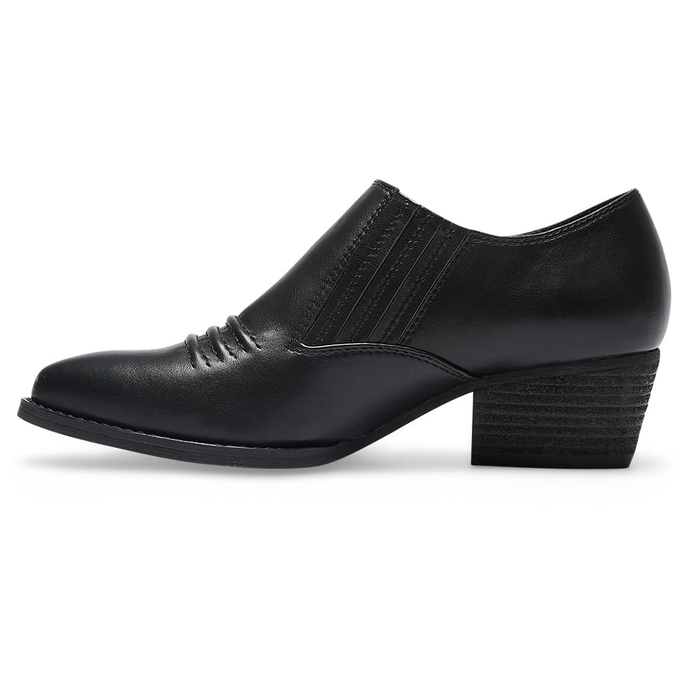 Trick Boot in Black Smooth