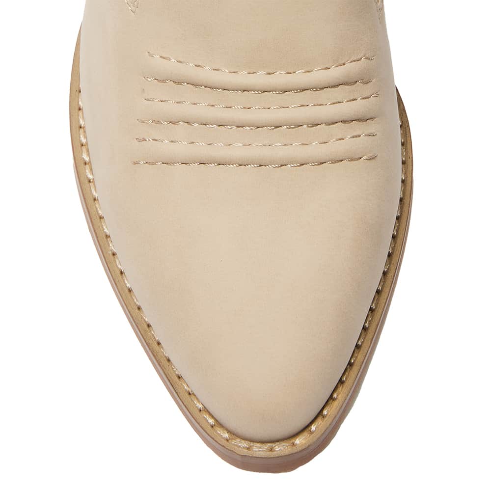 Trick Boot in Bone Micro