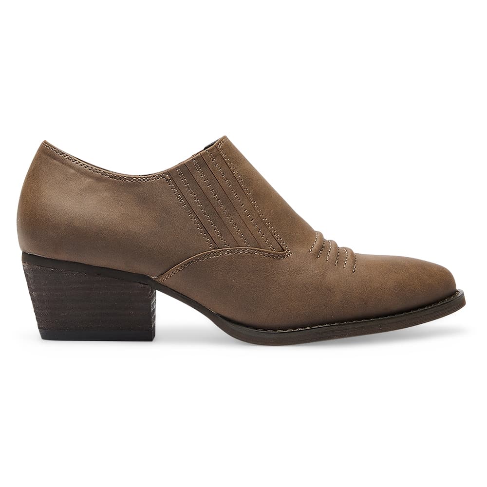 Trick Boot in Brown Micro
