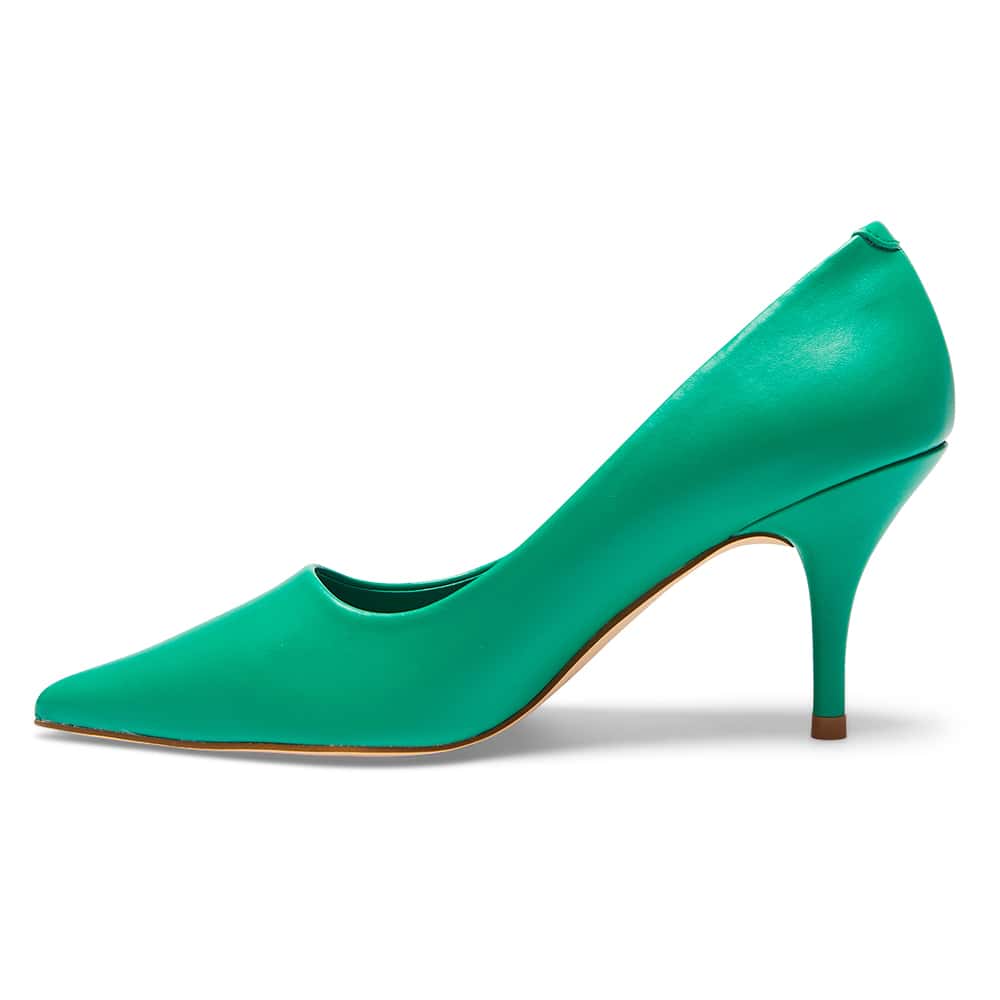 Wendy Heel in Green Smooth