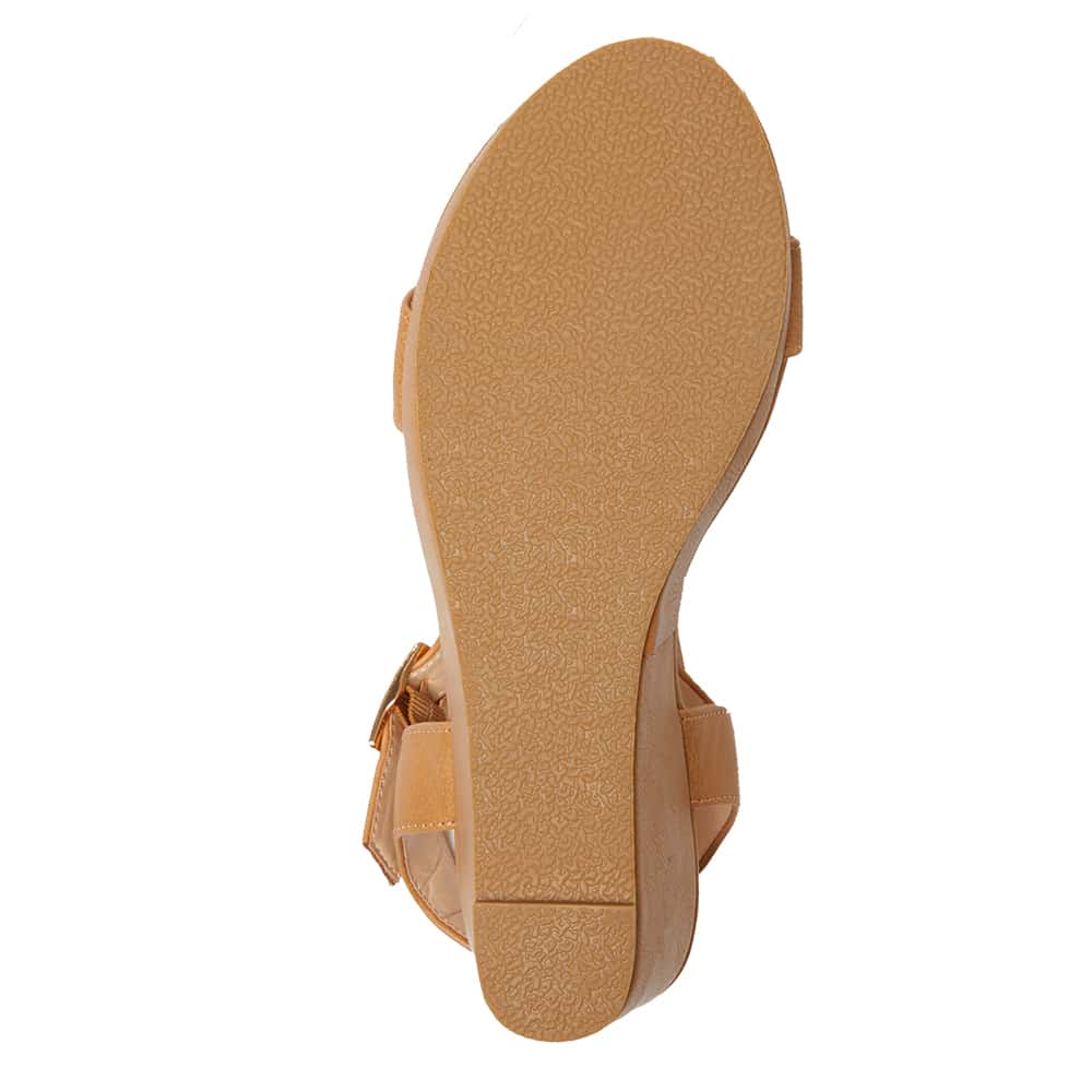 Abbey Wedge in Camel Smooth