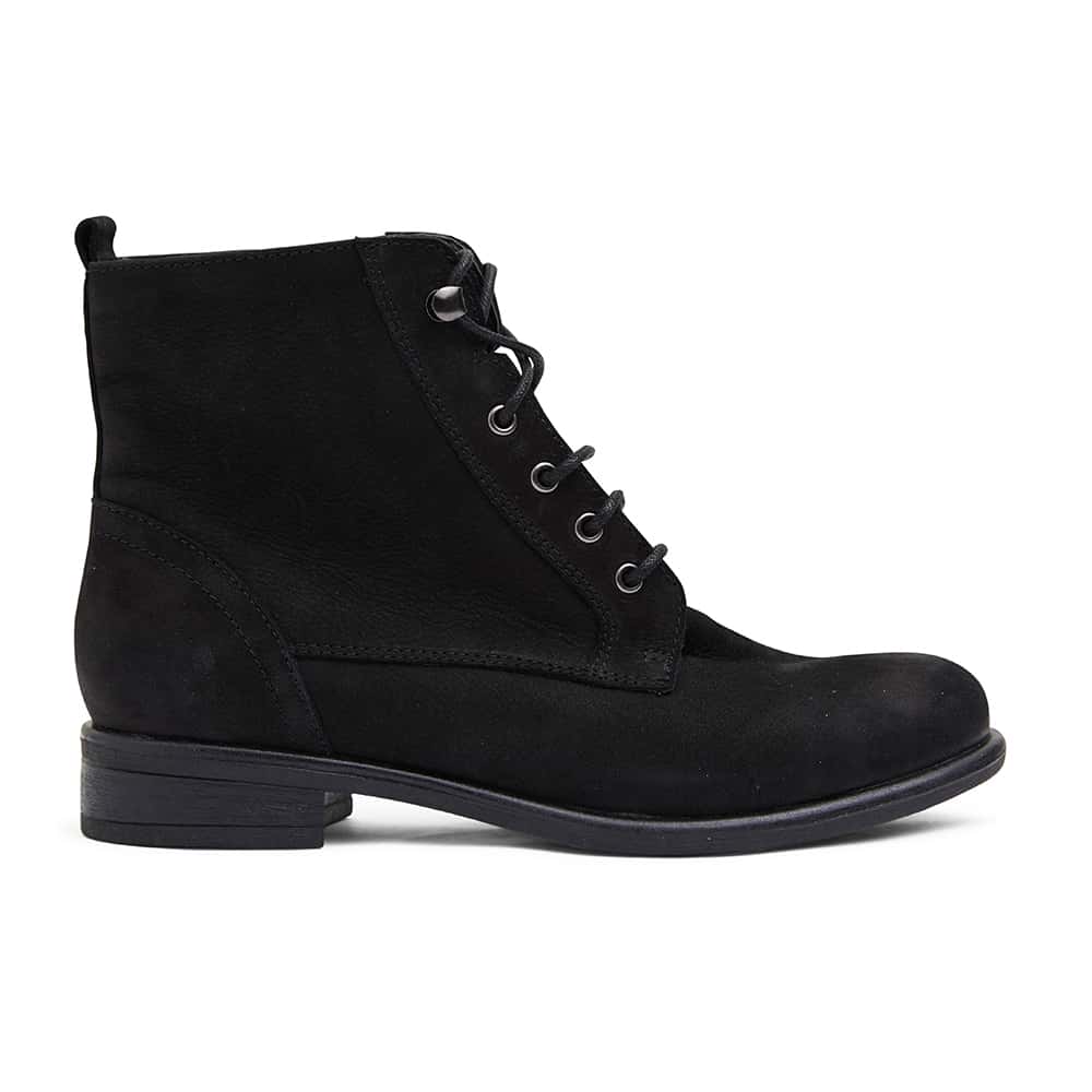 Badge Boot in Black Nubuck