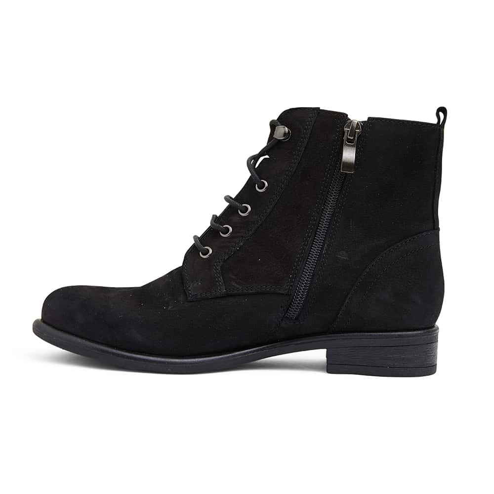 Badge Boot in Black Nubuck