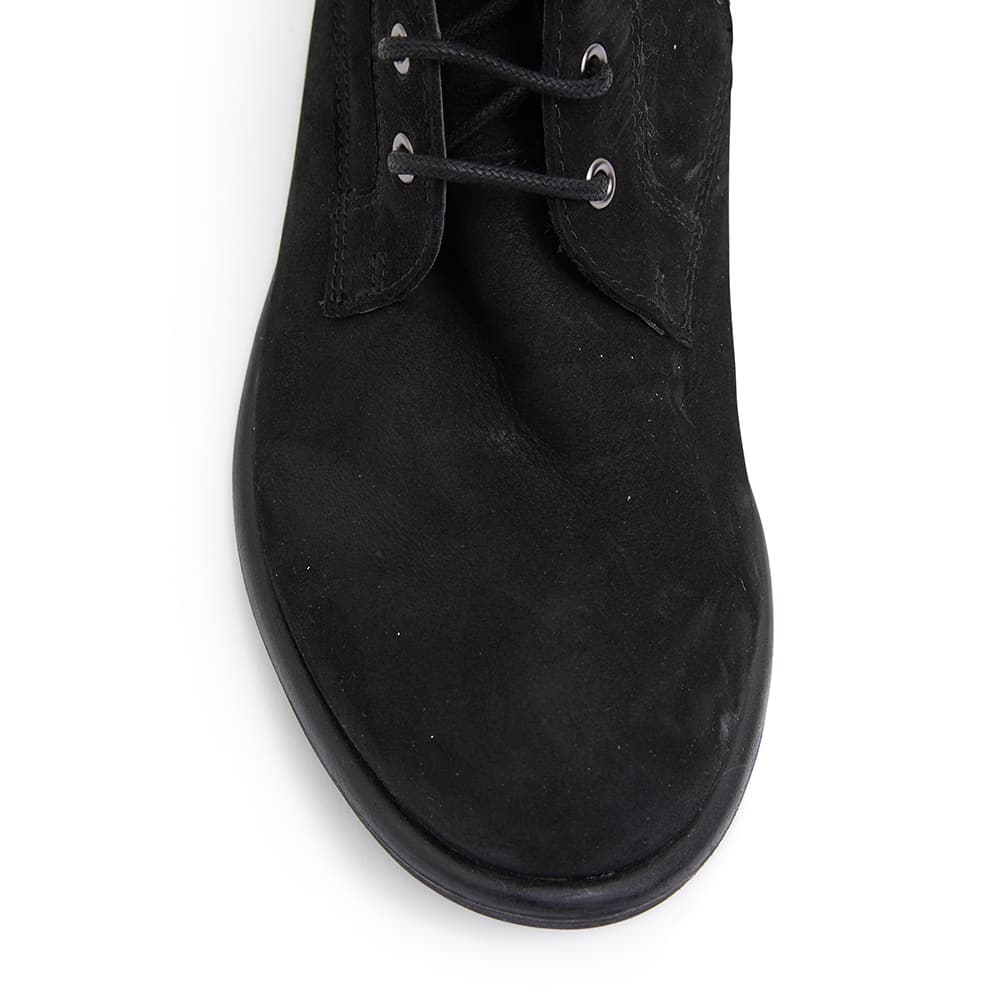 Badge Boot in Black Nubuck