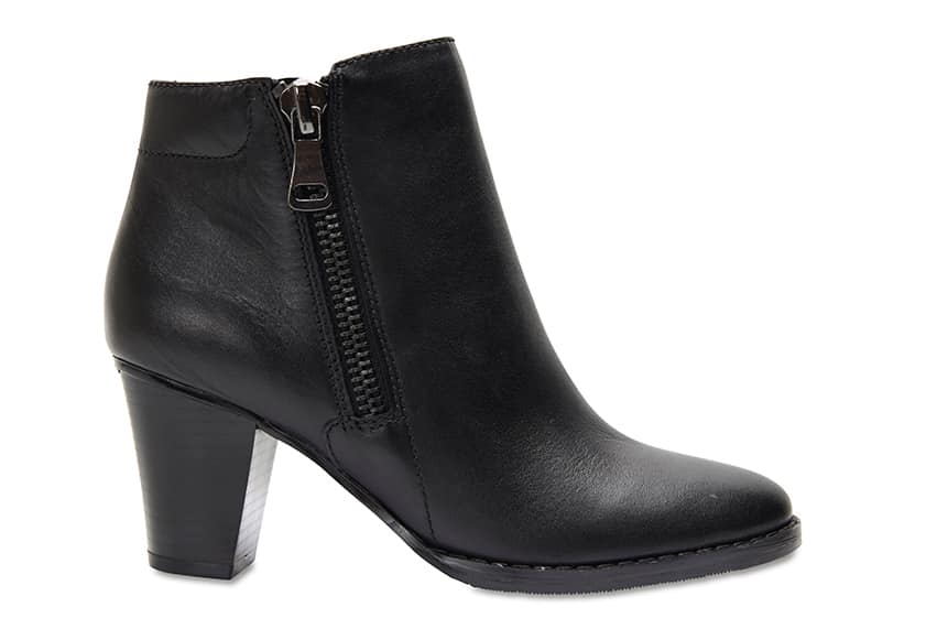 Balmoral Boot in Black Leather