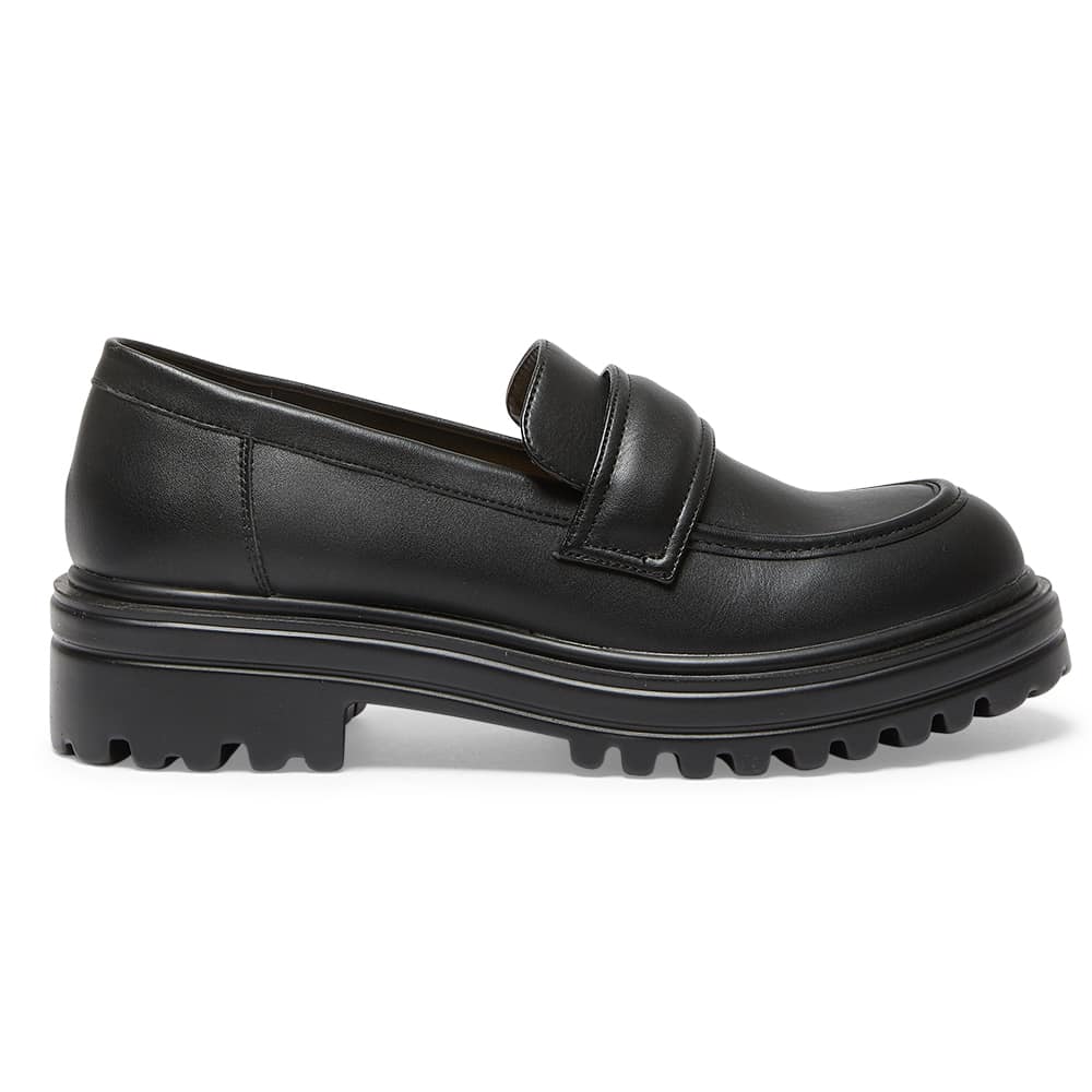 Bandit Loafer in Black Smooth