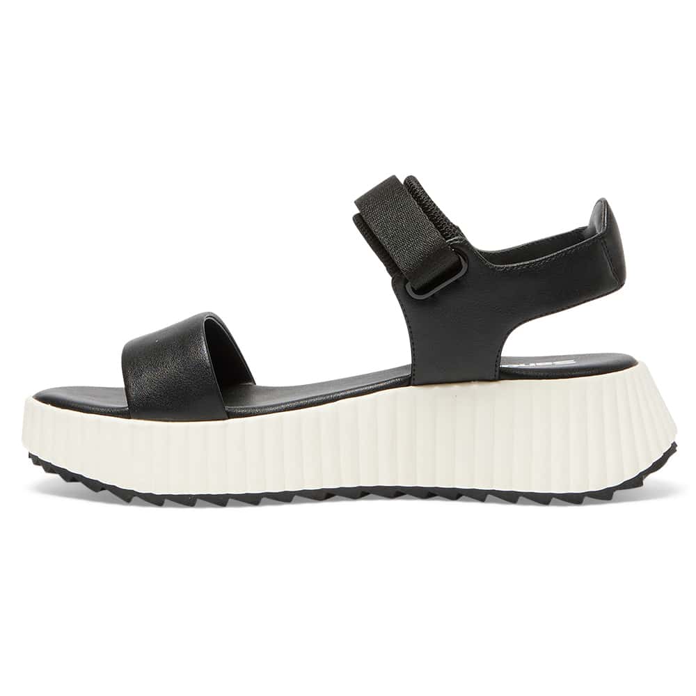 Cruz Sandal in Black Smooth