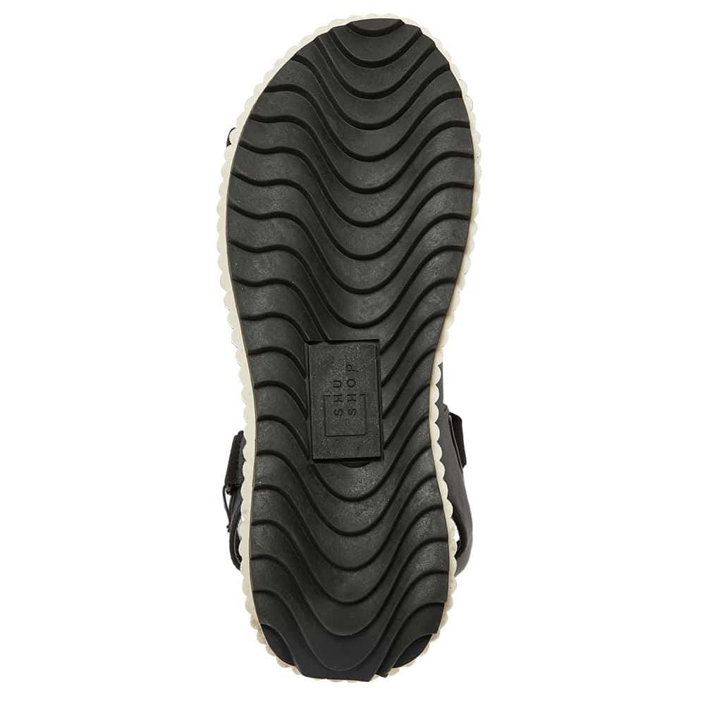 Cruz Sandal in Black Smooth