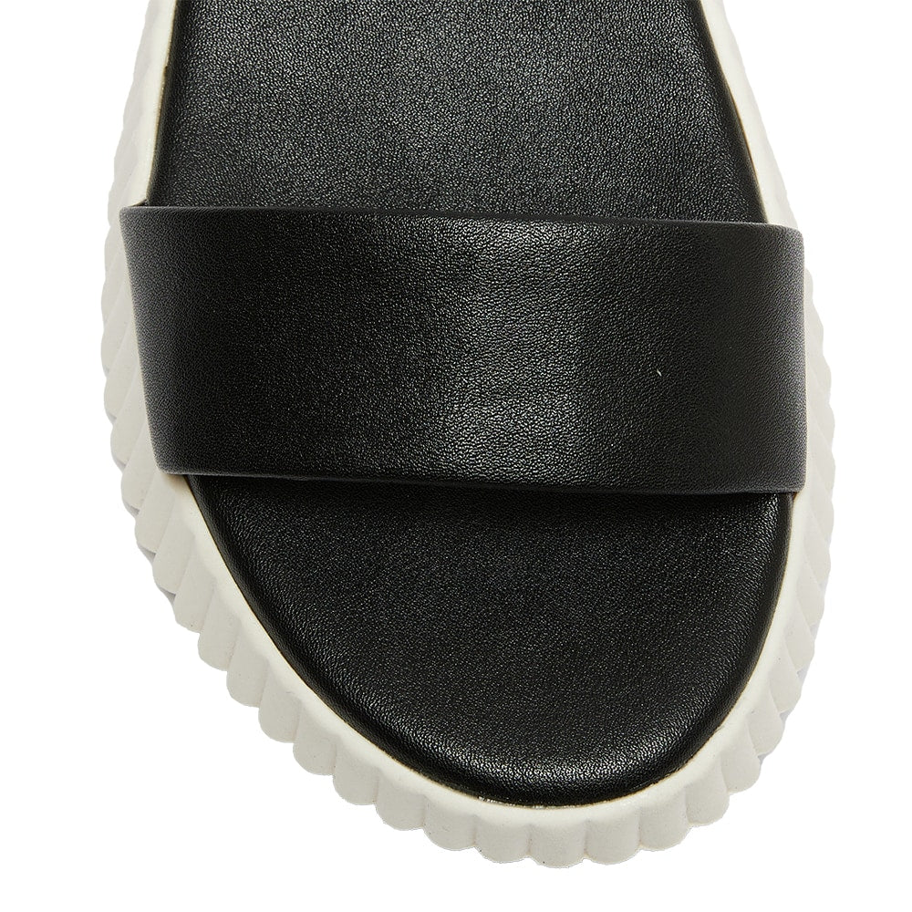 Cruz Sandal in Black Smooth