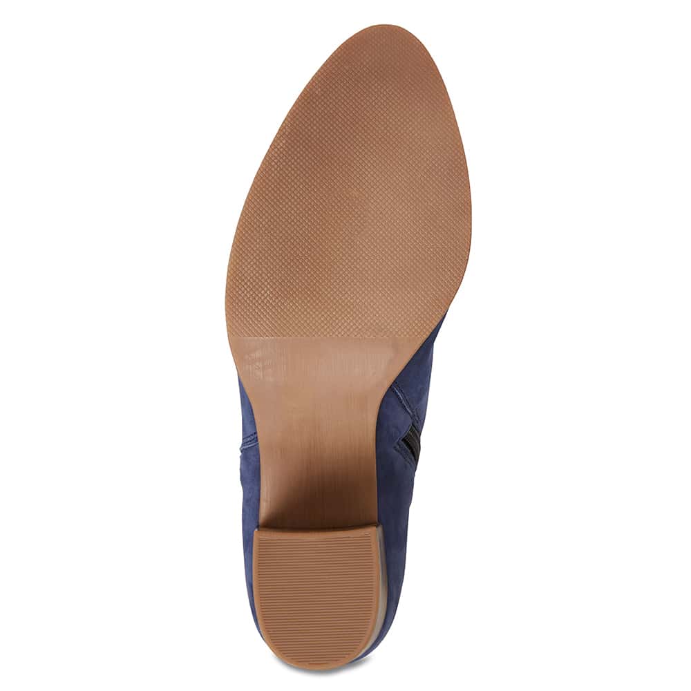 Dallas Boot in Navy Nubuck