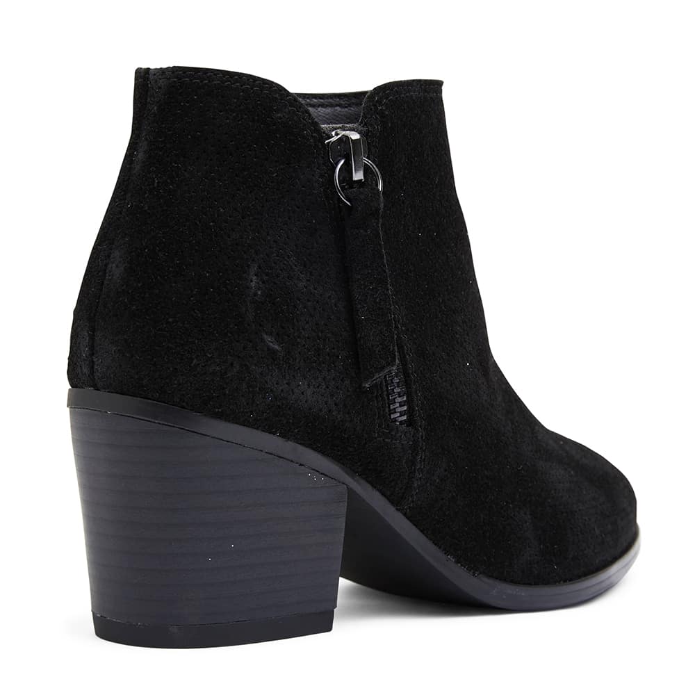 Dart Boot in Black Suede