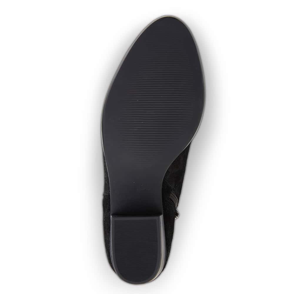 Dart Boot in Black Suede