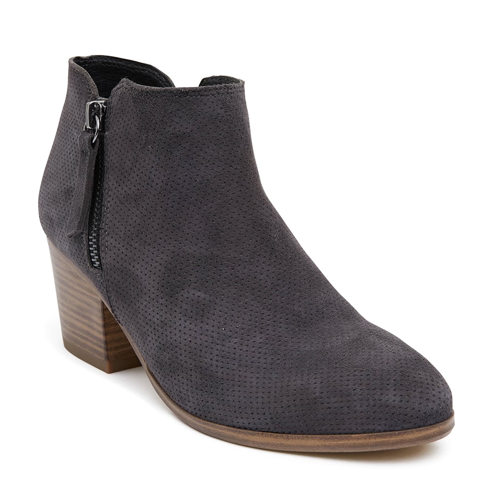 Dart Boot in Grey Suede