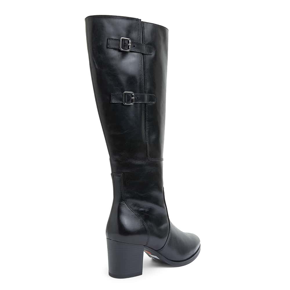Dictate Boot in Black Leather