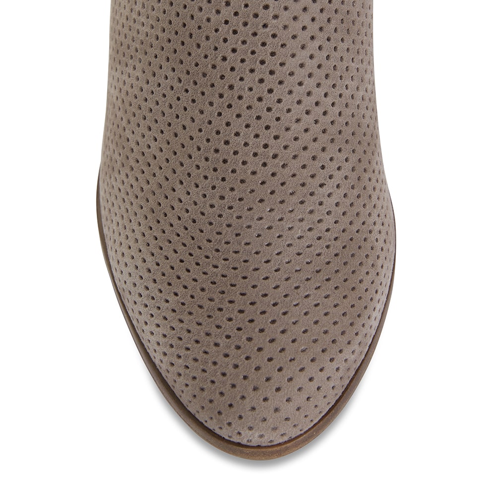 Dover Boot in Grey Nubuck