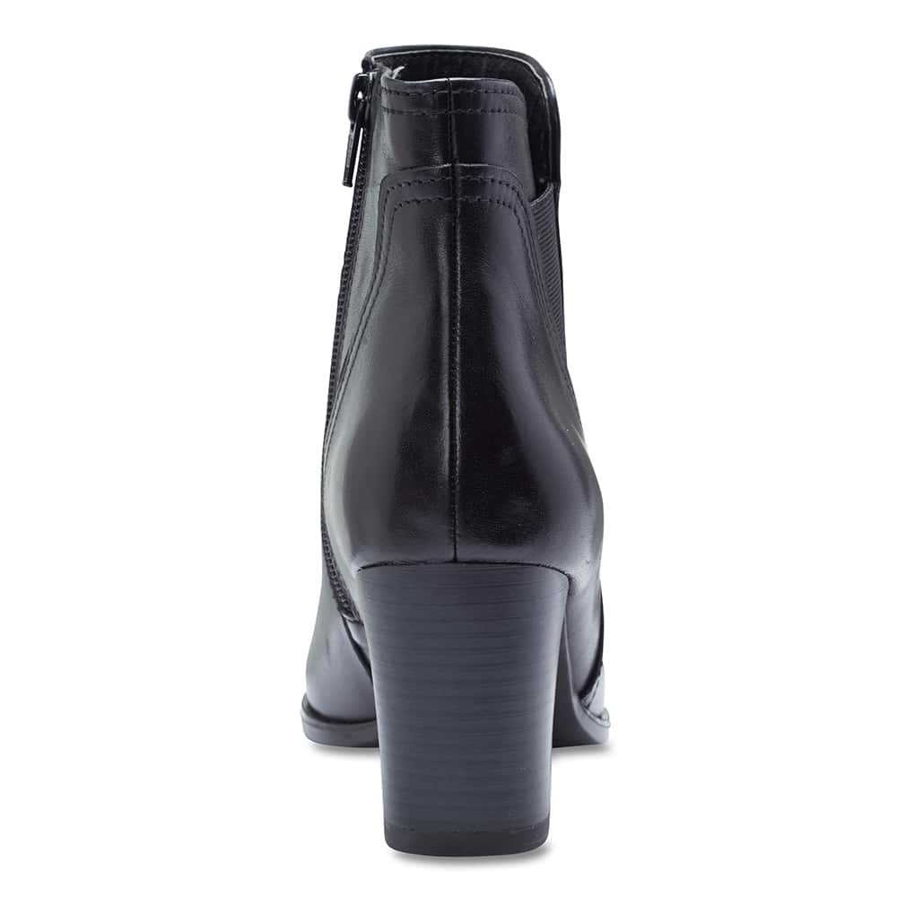 Eagle Boot in Black Leather