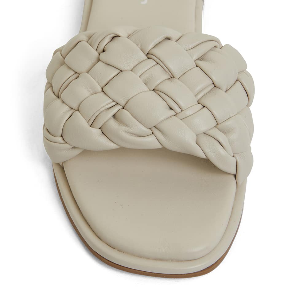 Emmy Slide in White Smooth