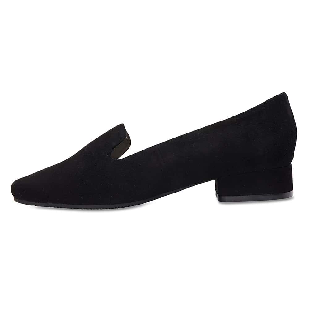 Fame Loafer in Black Suede