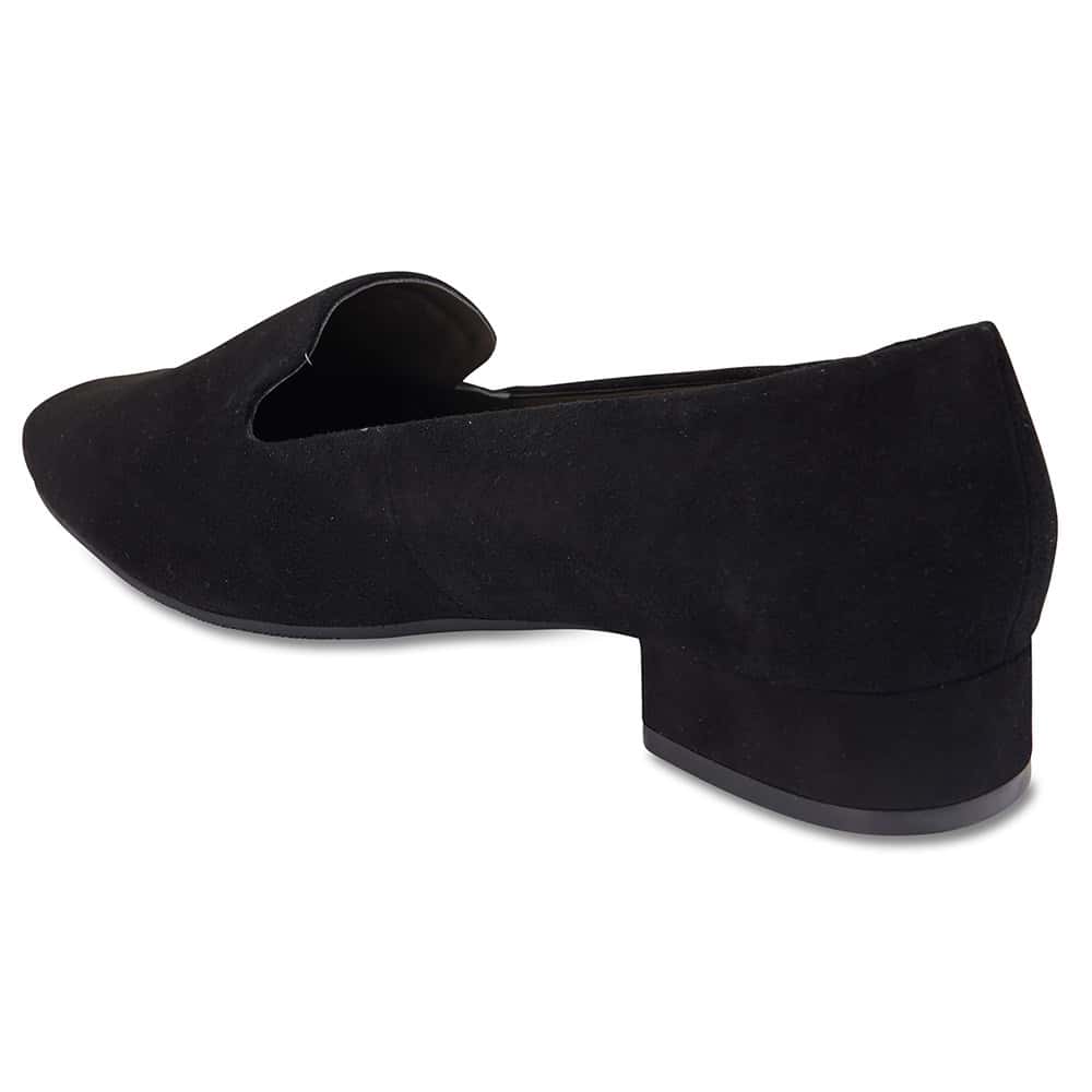 Fame Loafer in Black Suede