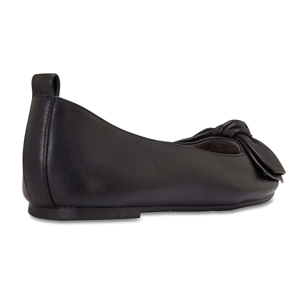 Gabby Flat in Black Leather