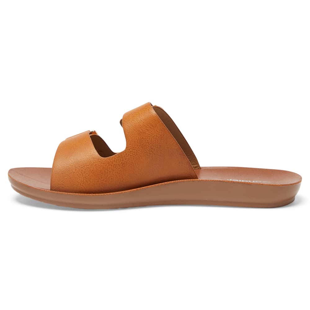 Grove Slide in Light Tan Smooth