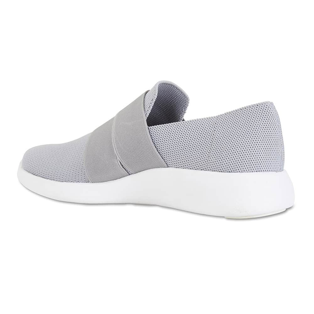 Guide Sneaker in Grey Fabric