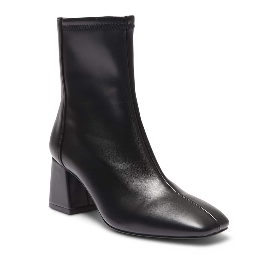 Harlow Boot in Black Smooth