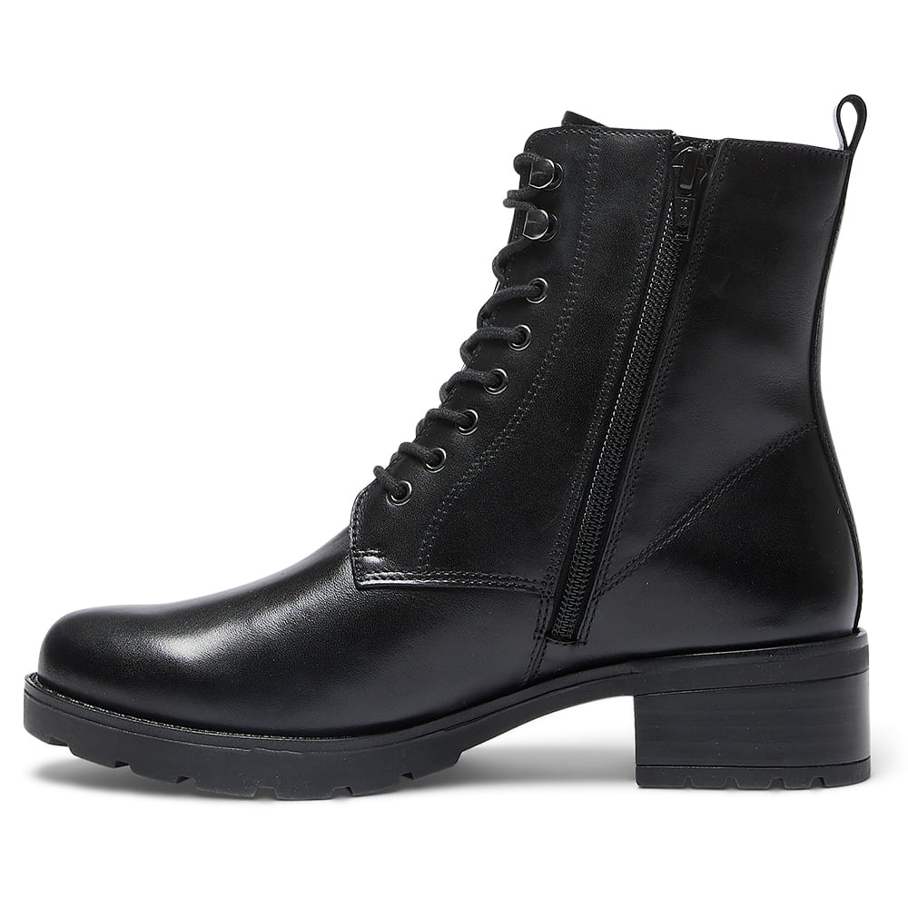 Inferno Boot in Black Leather